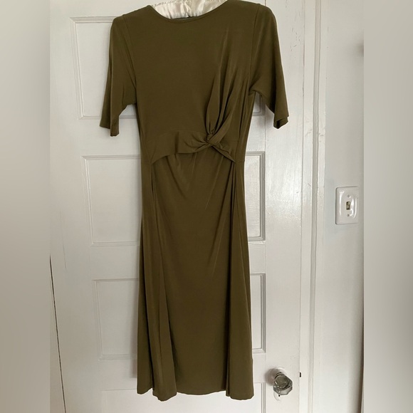 Boob Design Maternity Nursing Twist Short Sleeved Dress Forest Green Size Small - Picture 6 of 12